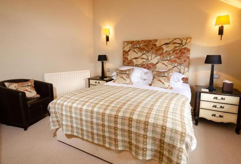 Общежитие Eltermere Inn