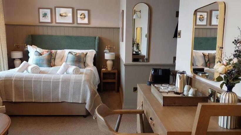 فندق صغير The Crown Inn