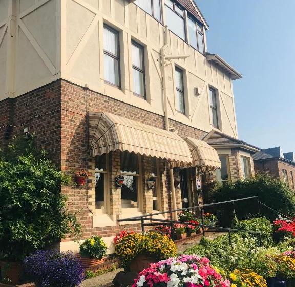 مبيت وإفطار The Bebington