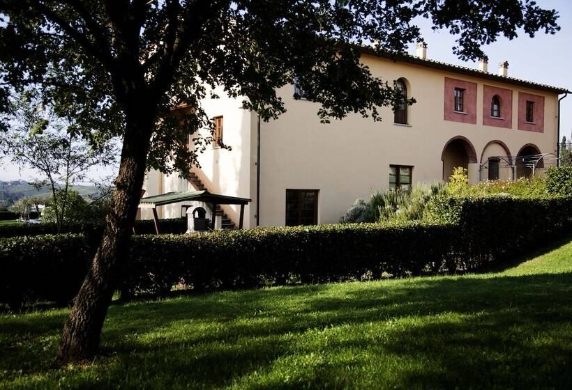 هتل Agriturismo Fattoria Rozzalupi