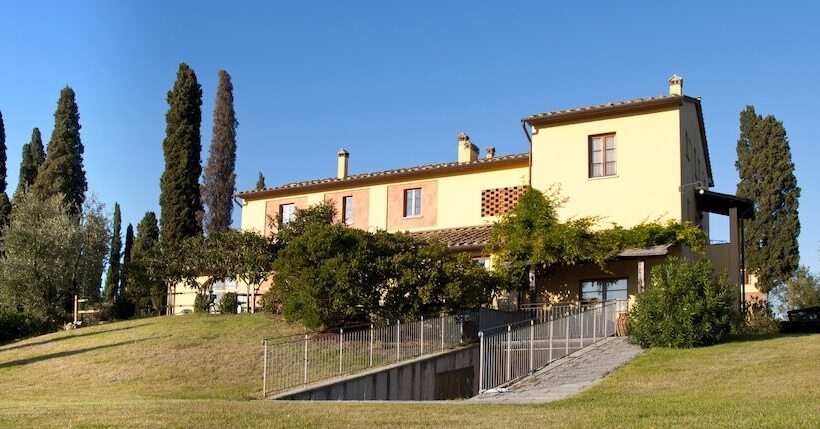 هتل Agriturismo Fattoria Rozzalupi