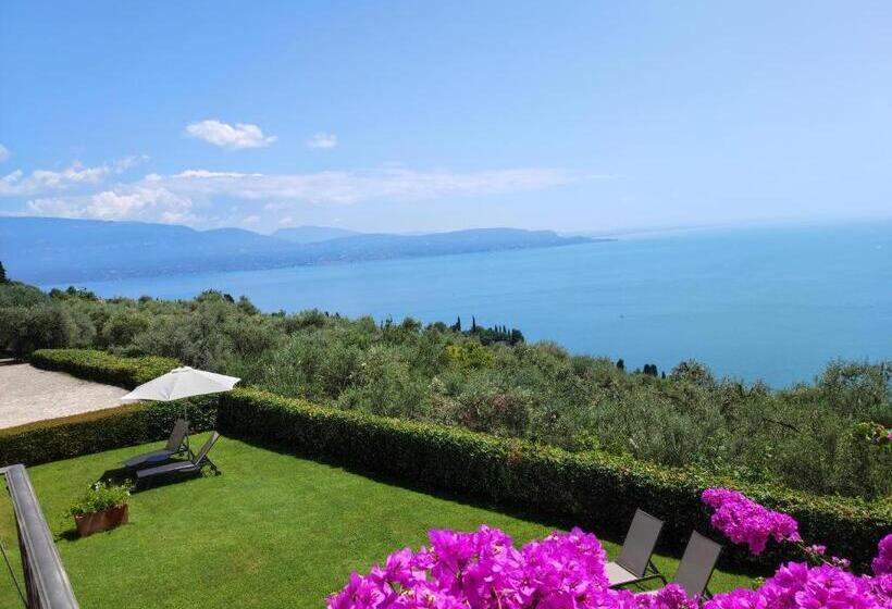 هتل Agriturismo Il Casale Del Lago