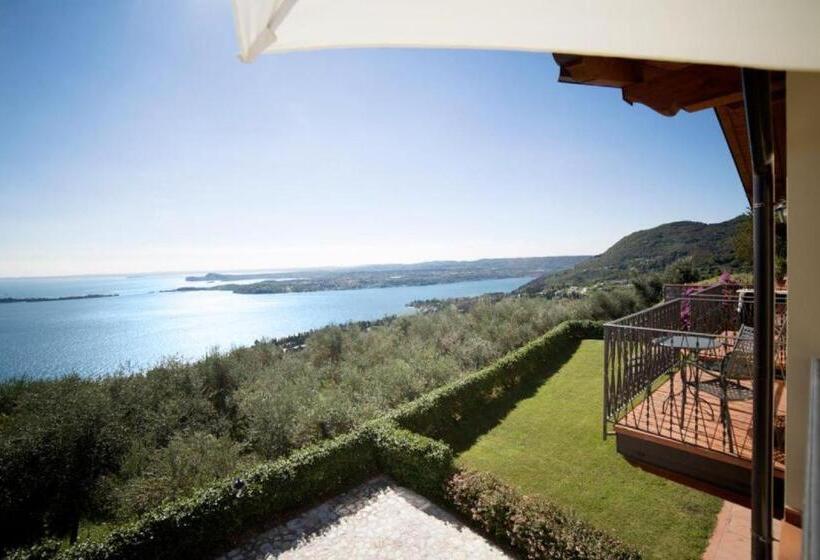 هتل Agriturismo Il Casale Del Lago