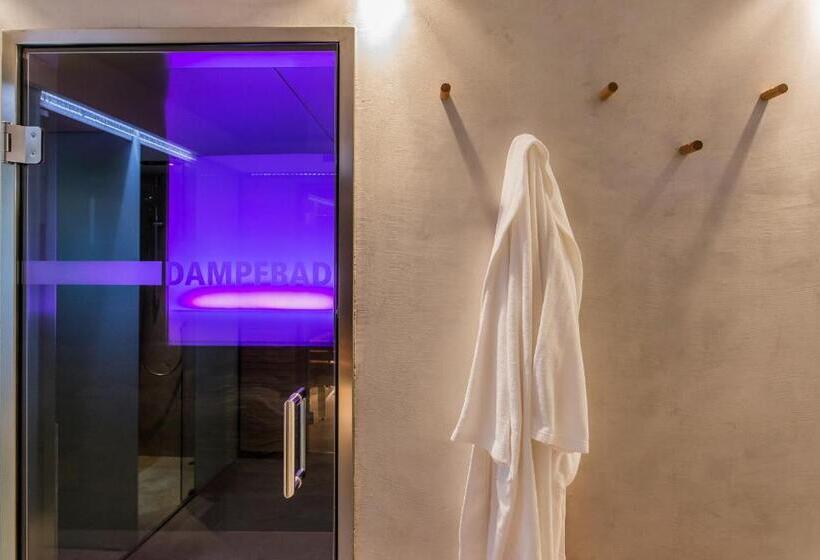 پانسیون Garni Edelweiss