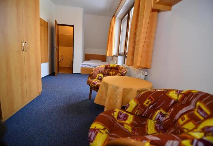 پانسیون Penzion Bona