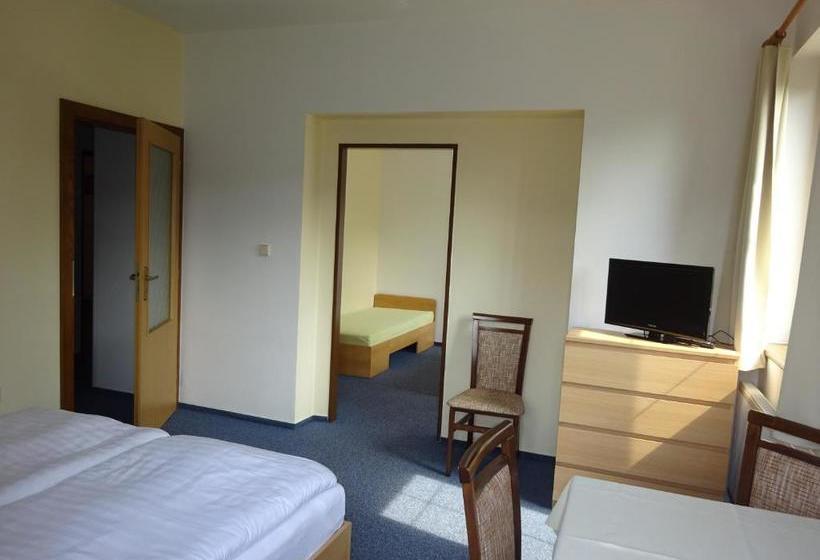 پانسیون Penzion Bona