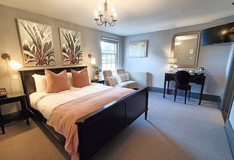 پانسیون The Linden Stansted