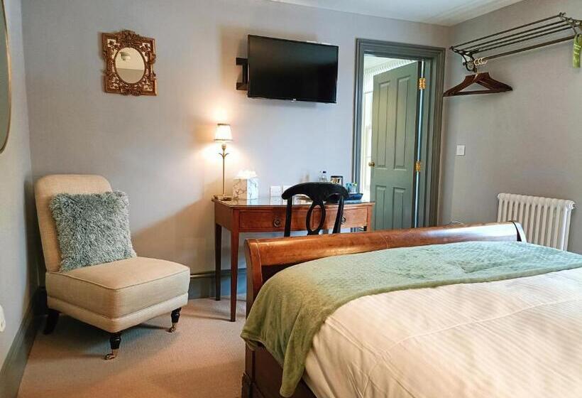 پانسیون The Linden Stansted