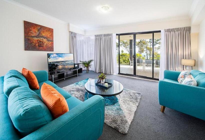 The Bay Apartments