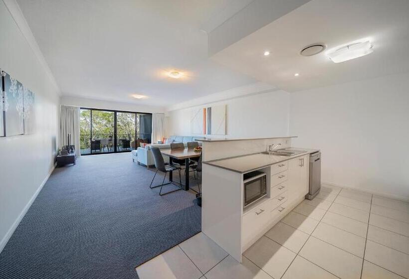The Bay Apartments
