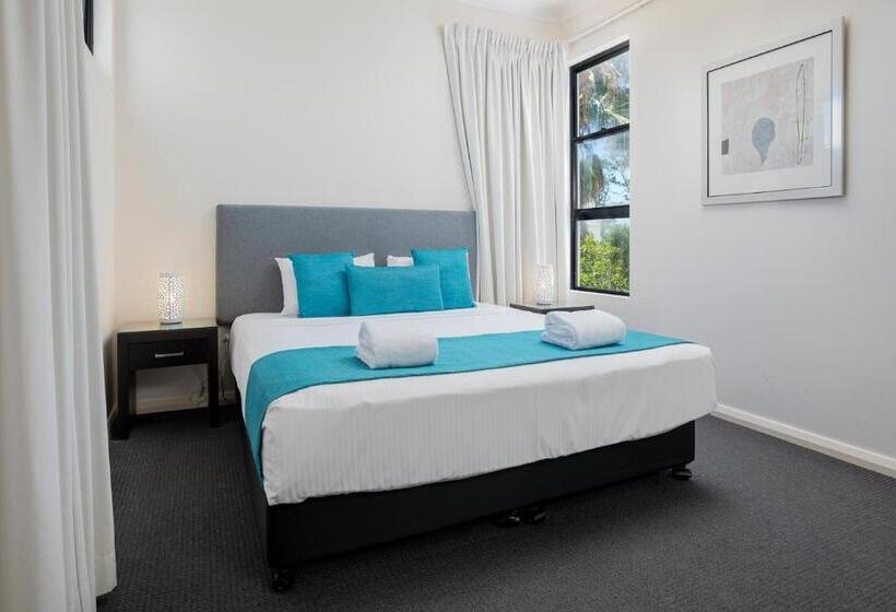 The Bay Apartments