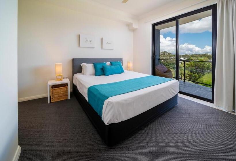 The Bay Apartments