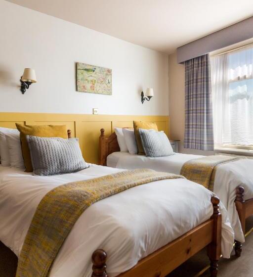 旅馆 The Fleece Inn