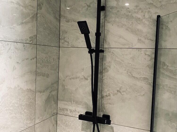 فندق صغير The Star Inn 1744