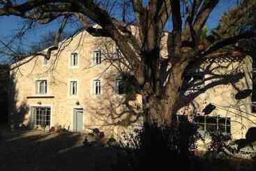 تختخواب و صبحانه Le Moulin De Sonnailles