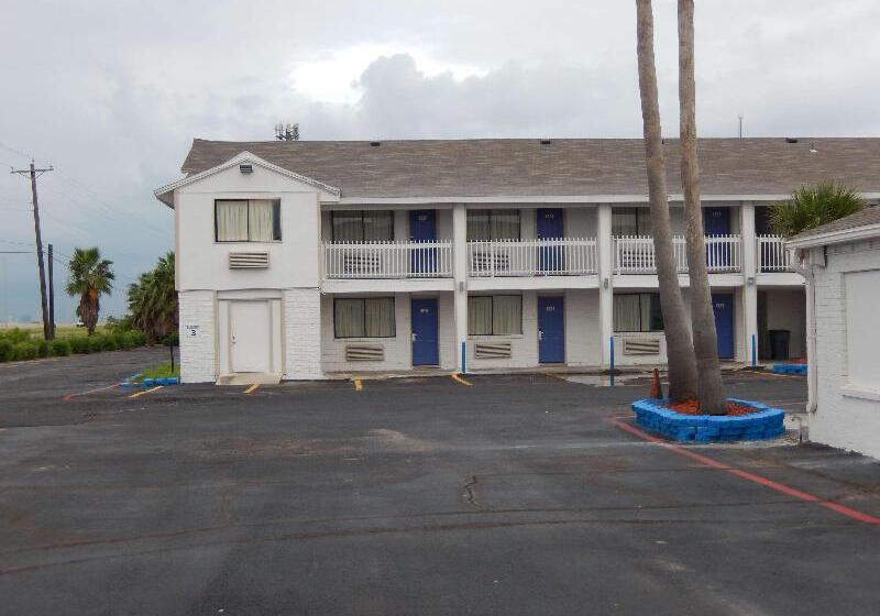 Motel 6 Portland, Tx