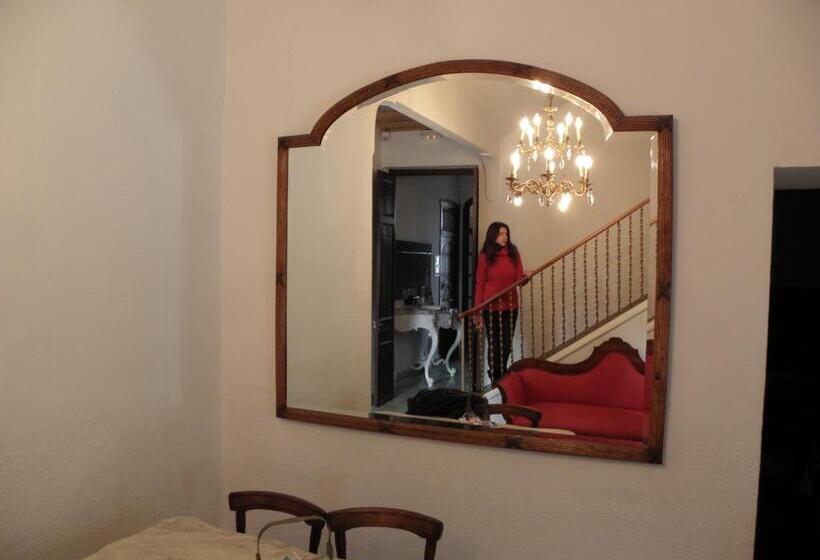 بنسيون Hostal Cal Pla