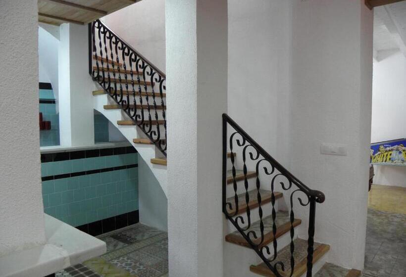 بنسيون Hostal Cal Pla