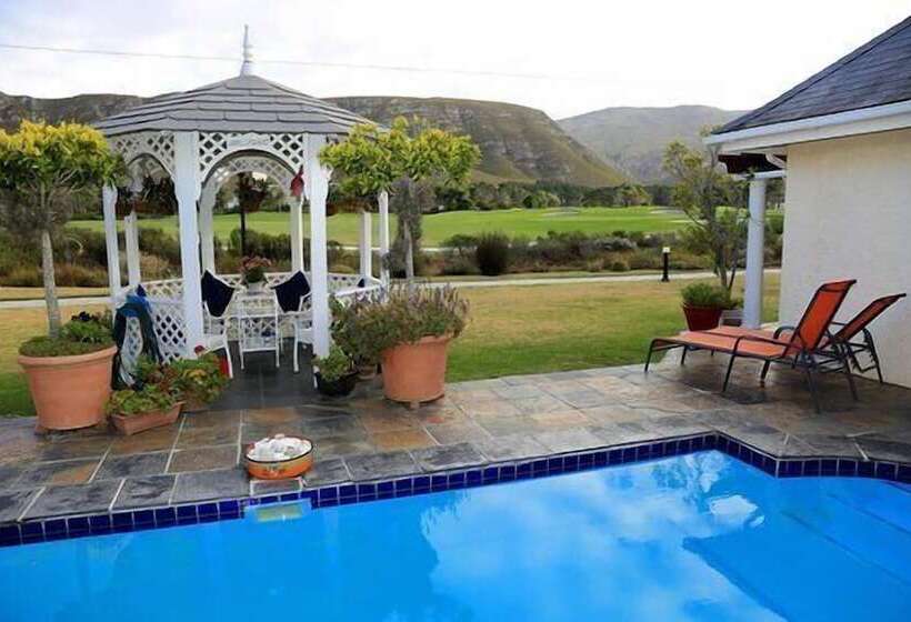 پانسیون Mulligans Guest Lodge