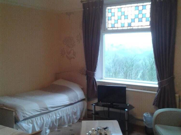 بنسيون Oakfield Lodge Guest House Stockport
