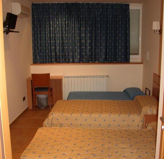 פנסיון Pensió Sant Antoni