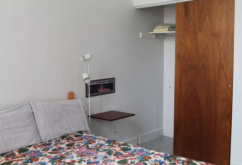 هاستل Auberge La Petite école De Forillon