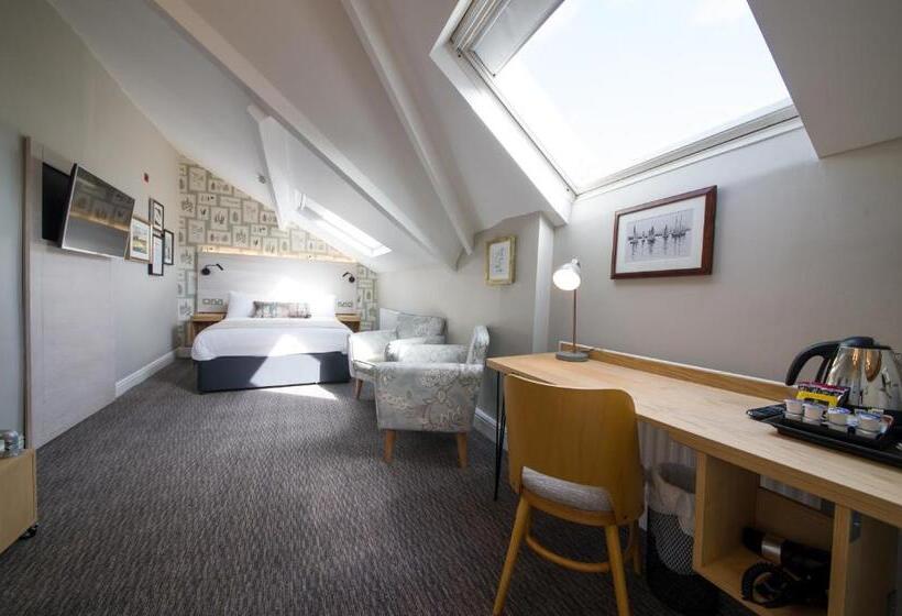 호스텔 The Cow & Calf By Innkeeper S Collection