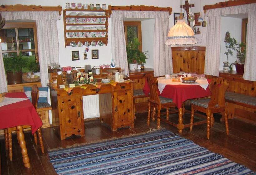 בית מלון כפרי Russbachbauer