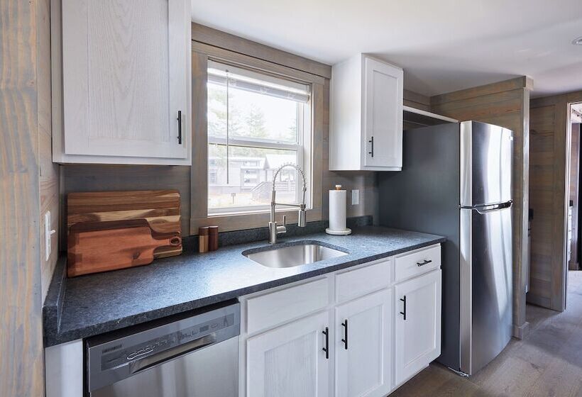 پانسیون Asheville River Cabins