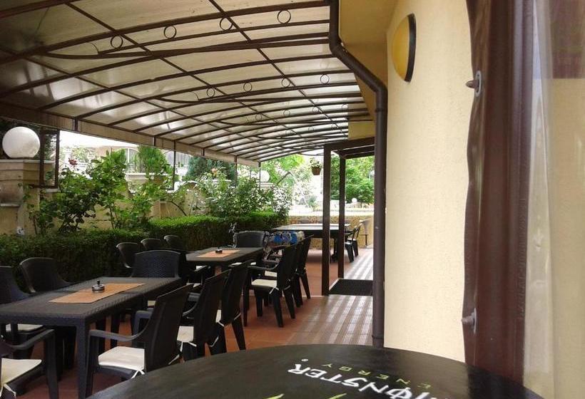 پانسیون Guest House Yug