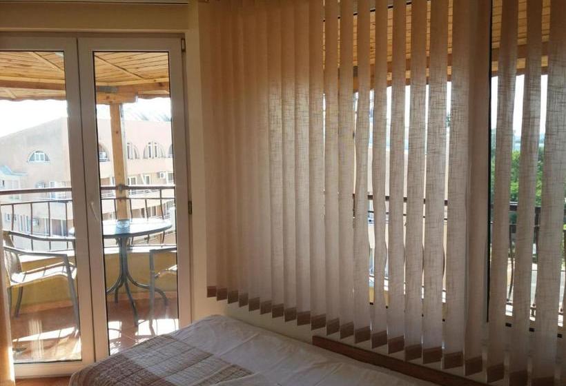 پانسیون Guest House Yug