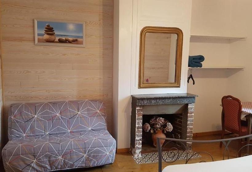 ペンション La Bonne Famille