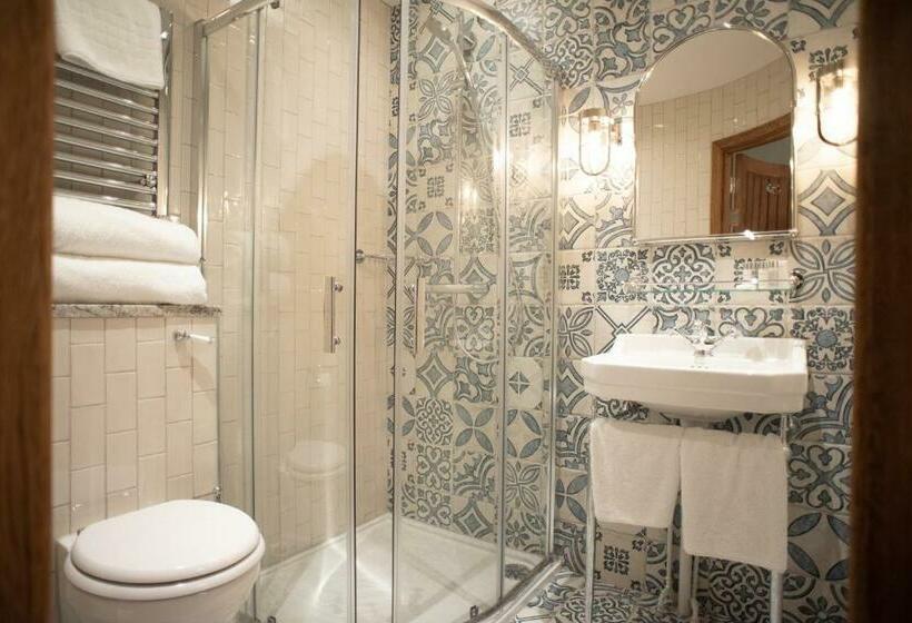 هاستل Cromwell Arms Country Pub With Rooms