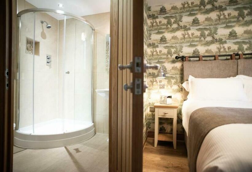 هاستل Cromwell Arms Country Pub With Rooms