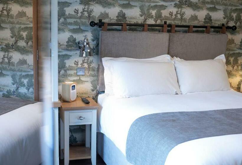 هاستل Cromwell Arms Country Pub With Rooms