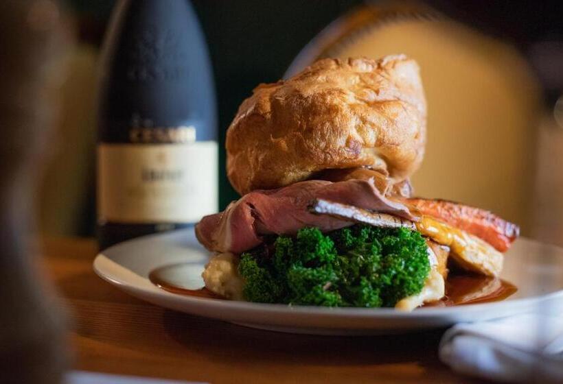 هاستل Cromwell Arms Country Pub With Rooms