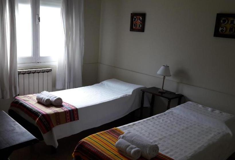 تختخواب و صبحانه Hostal Pueblo Andino