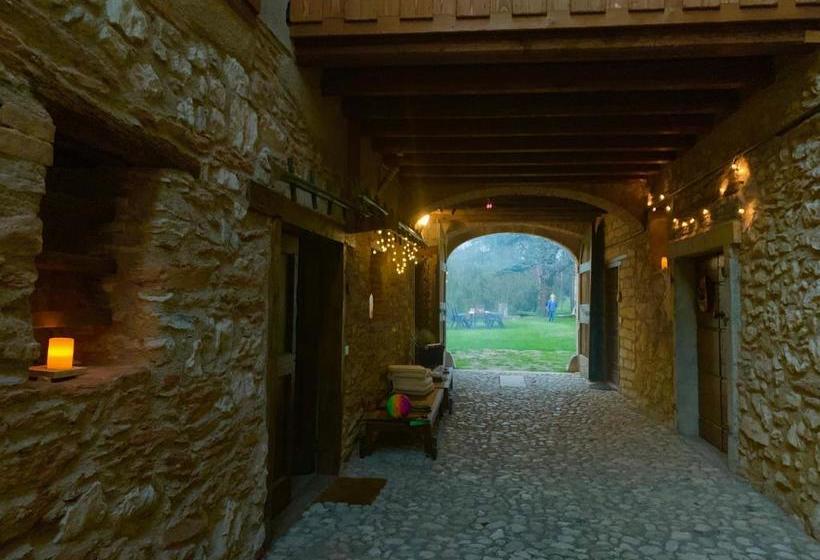 هتل Agriturismo Cervano