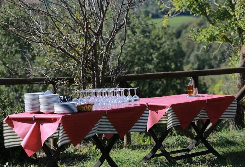 فندق Agriturismo Il Fantone