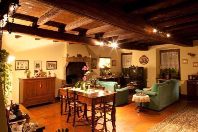 هتل B&b Casale Onida