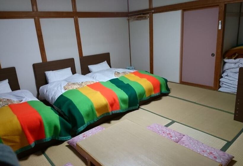 Пансион Apple Inn Takasaka
