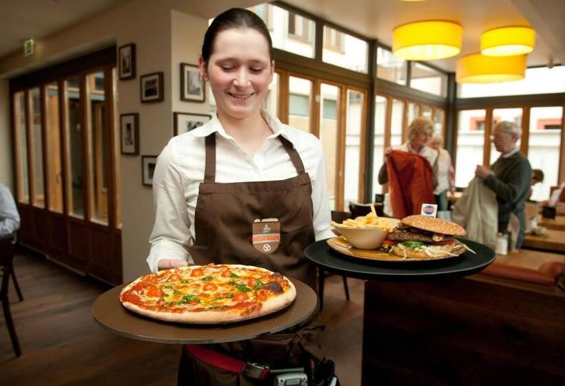 ペンション Cafe Elisabeth