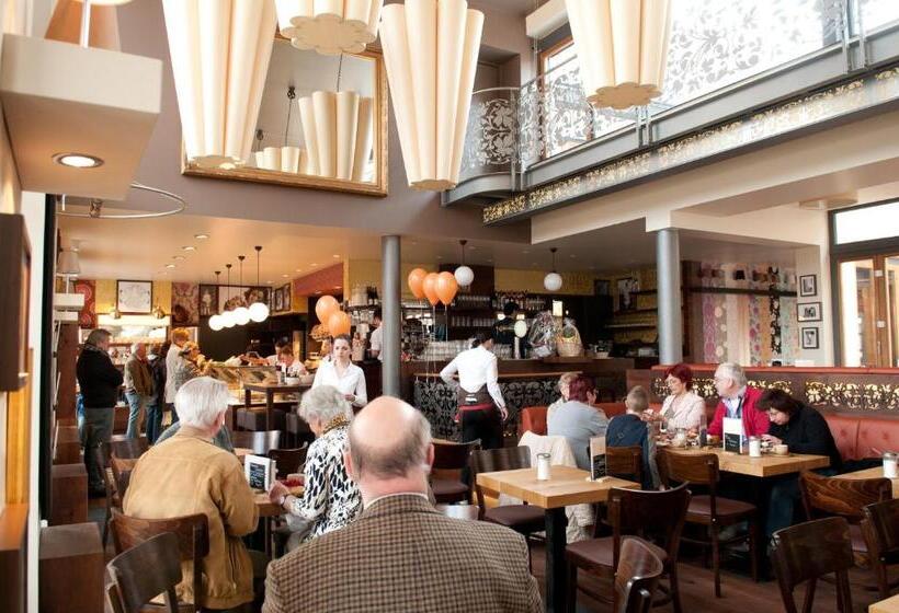 ペンション Cafe Elisabeth