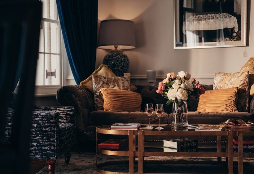 پانسیون Les Chambres Guest House