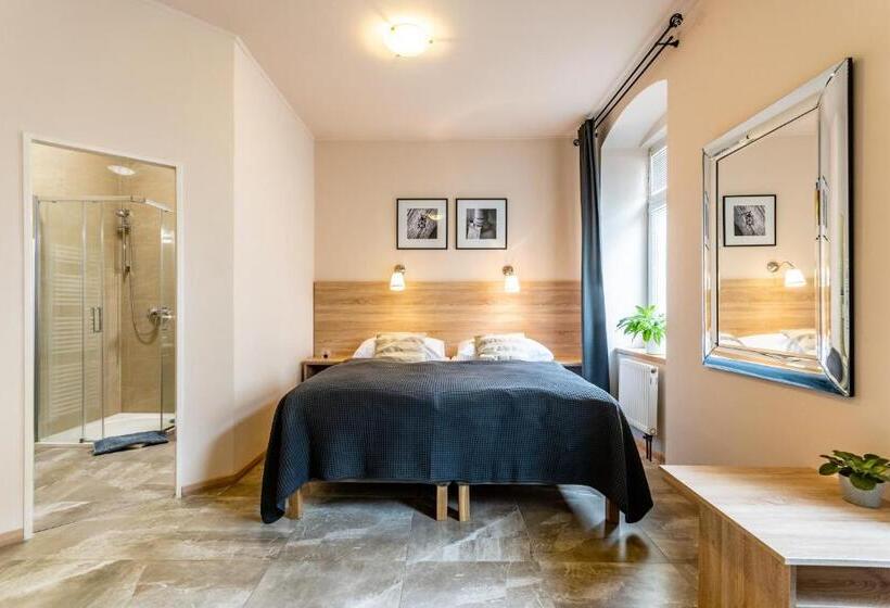 펜션 Penzion A Restaurace Stará Roudná