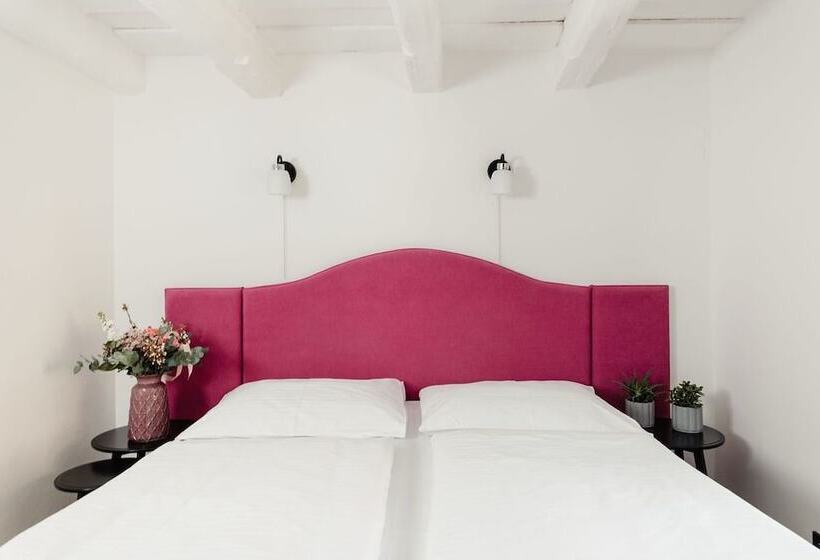 پانسیون Penzion Austis