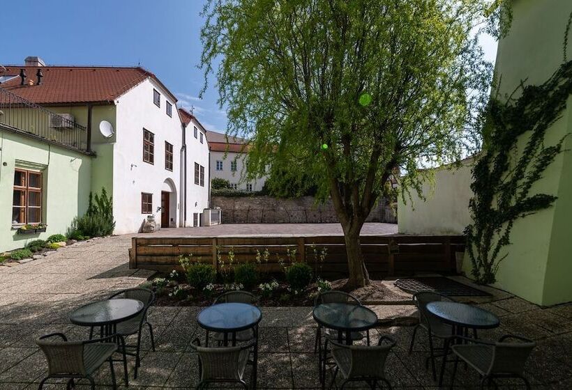 پانسیون Penzion Austis