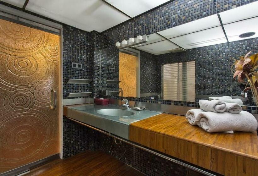 Sejuk Suites