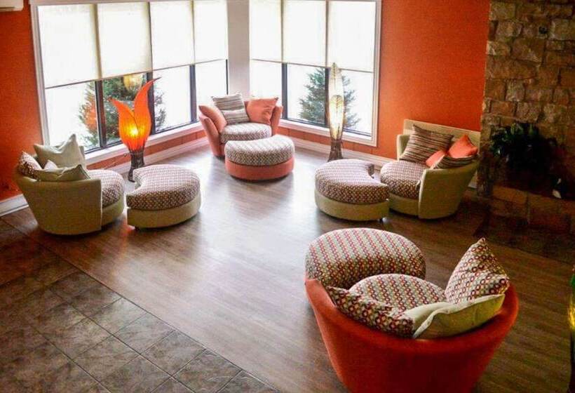 هاستل Rodeway Inn