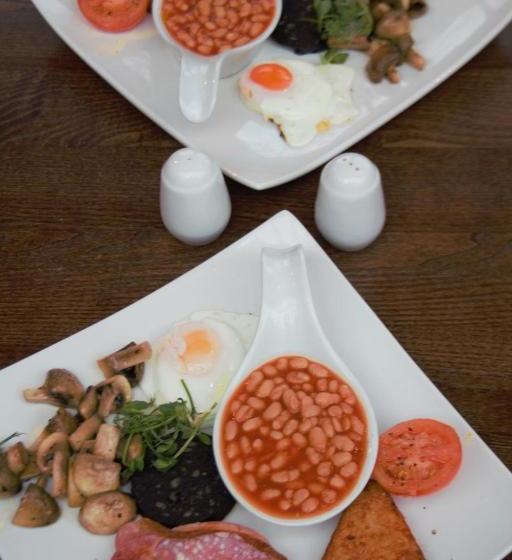 旅馆 The Black Swan